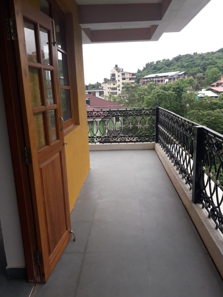 Ready-to-move 2BHK photo 4