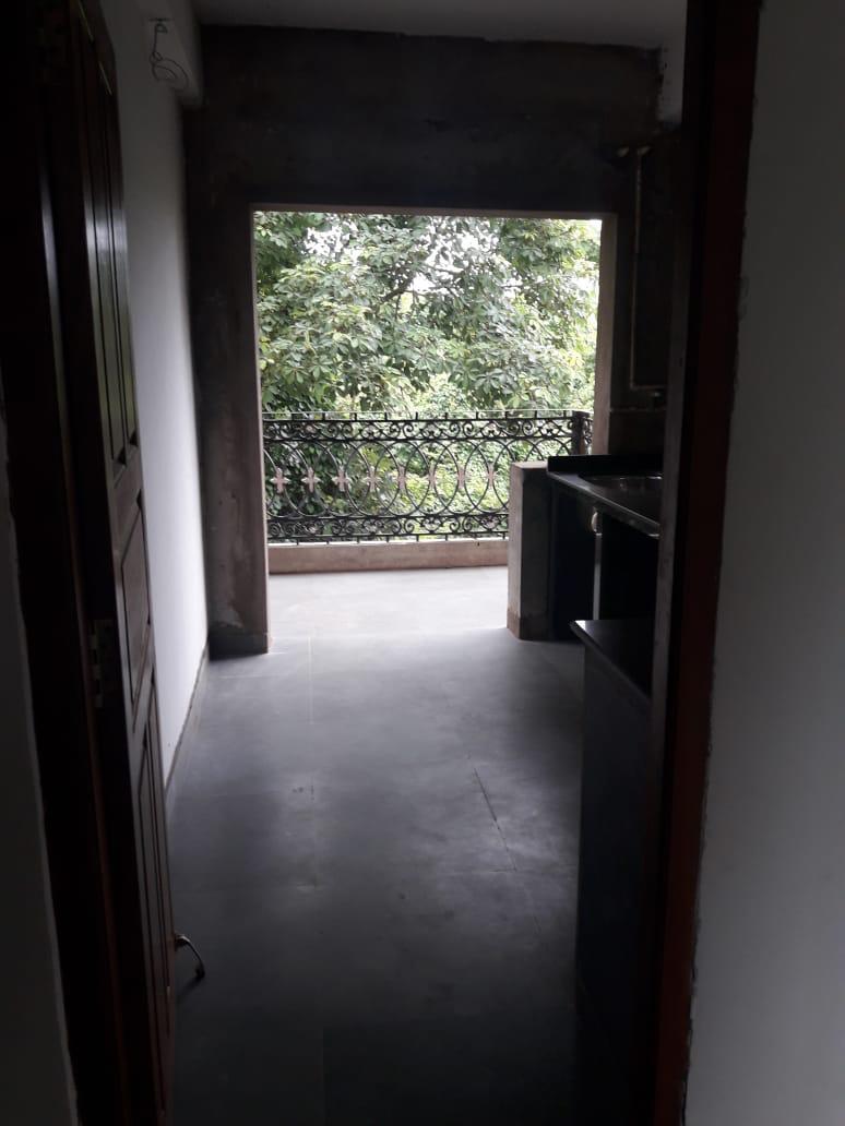 Main Road Retail Shop photo 2